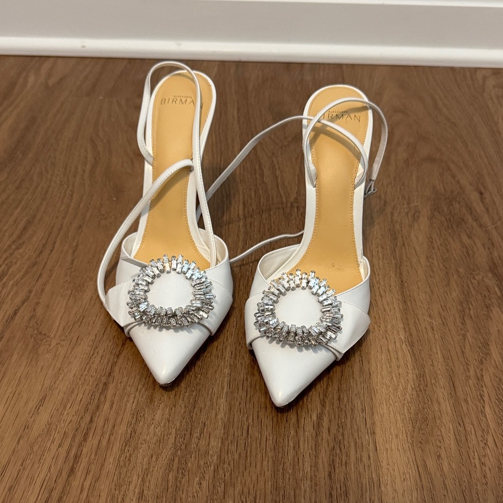Alexandre Birman White Heels with Silver Detail